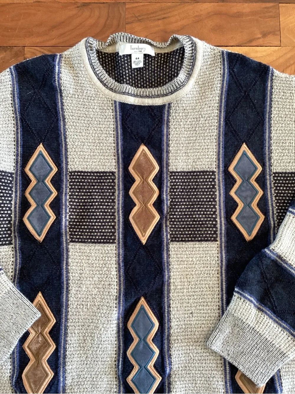 Vintage Turnbury Men’s Crewneck Sweater 1990’s Suede Patches